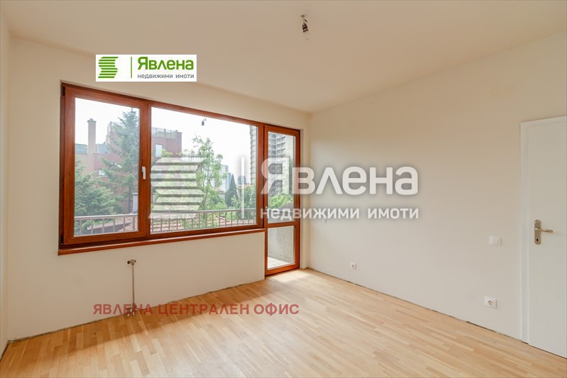 Продава 4-СТАЕН, гр. София, Изток, снимка 8 - Aпартаменти - 47443349