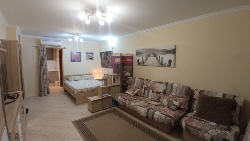 Продава АТЕЛИЕ, ТАВАН, гр. Созопол, област Бургас, снимка 2 - Апартаменти - 52630640