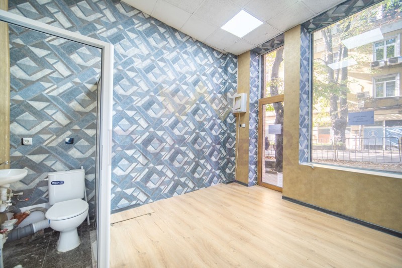 Myytävänä  Myymälä Varna , Tsentar , 16 neliömetriä | 45010781 - kuva [4]