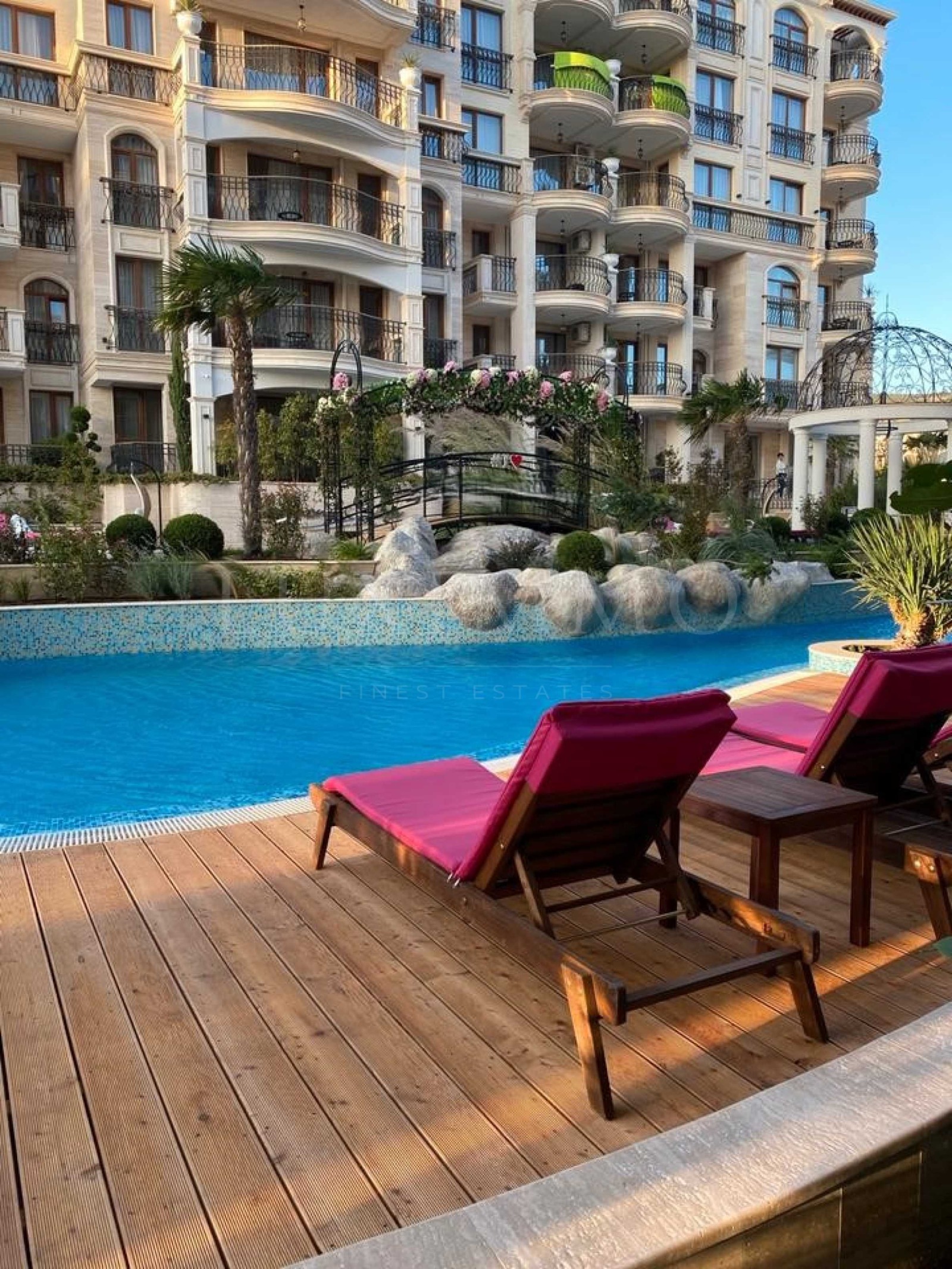 Продава  2-стаен област Бургас , гр. Свети Влас , 52 кв.м | 81049279