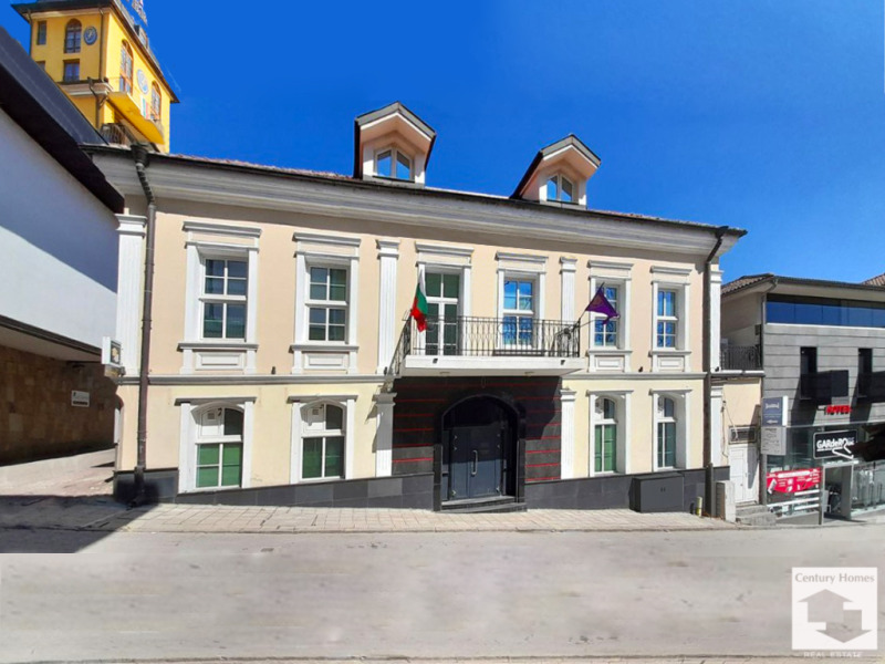 Продава САМОСТОЯТЕЛНА СГРАДА в град Велико Търново, Център - 775 кв.м / 1 480 000 € » 2 894 628.40 лв., СЕНТЧЪРИ ХОУМС