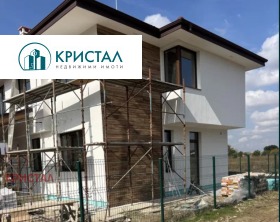 Продава  Къща, с. Златитрап