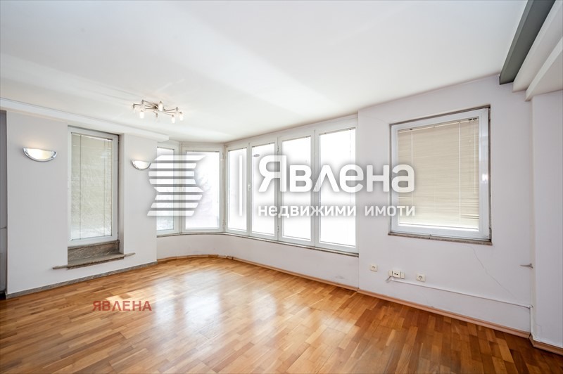 In vendita  Ufficio Sofia , Lozenets , 170 mq | 90650554