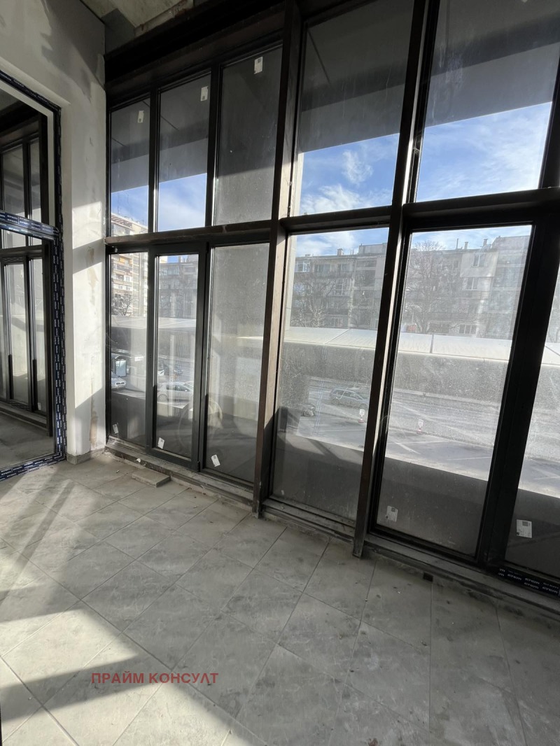 Продава ОФИС, гр. Пловдив, Младежки Хълм, снимка 6 - Офиси - 53267714