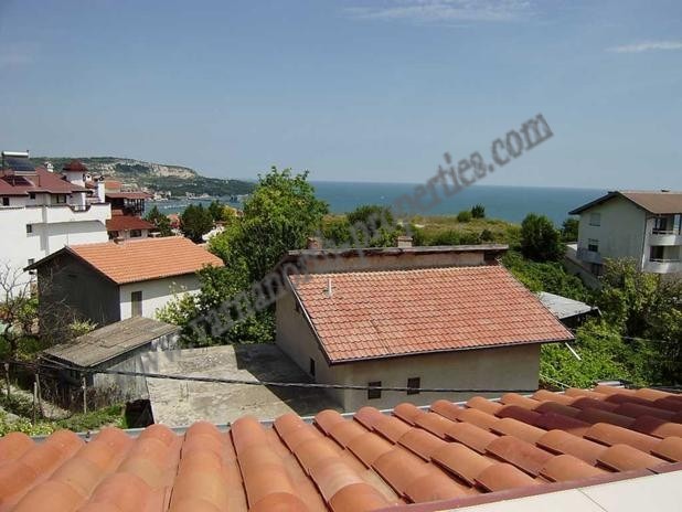 Продава КЪЩА, гр. Балчик, област Добрич, снимка 2 - Къщи - 52890632