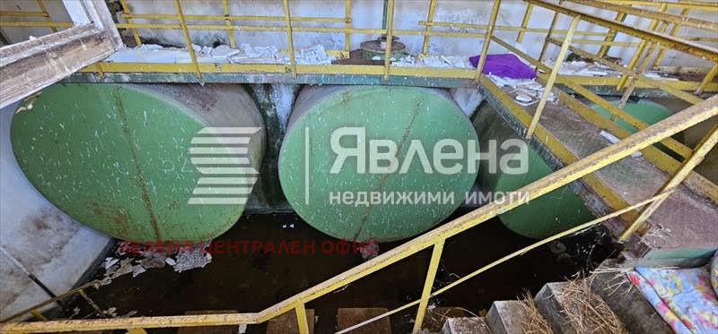 Продава ПРОМ. ПОМЕЩЕНИЕ, с. Грозден, област Бургас, снимка 14 - Производствени сгради - 53426926