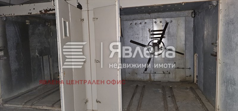 Продава ПРОМ. ПОМЕЩЕНИЕ, с. Грозден, област Бургас, снимка 8 - Производствени сгради - 53426926