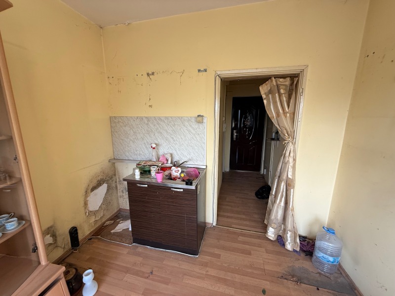 Продава  1-стаен град Русе , Дружба 3 , 23 кв.м | 47566640 - изображение [2]