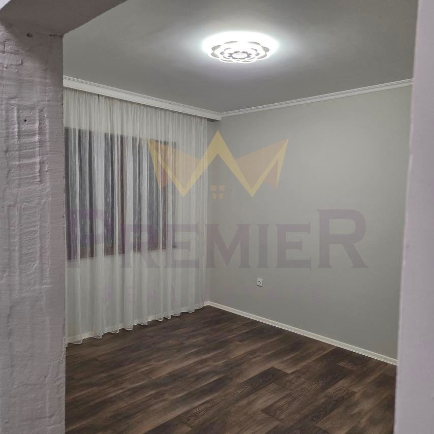 Продава КЪЩА, гр. Варна, м-т Добрева чешма, снимка 9 - Къщи - 54290240