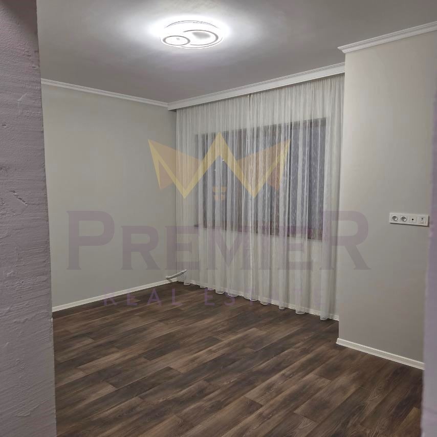 Продава КЪЩА, гр. Варна, м-т Добрева чешма, снимка 2 - Къщи - 54290240