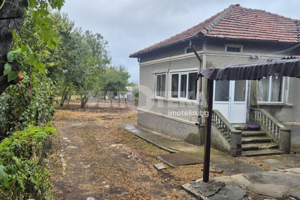 Продава КЪЩА, гр. Балчик, област Добрич, снимка 3 - Къщи - 56268904