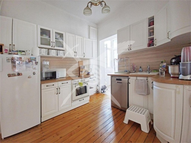 En venta  3 dormitorios Sofia , Tsentar , 140 metros cuadrados | 40453216 - imagen [3]