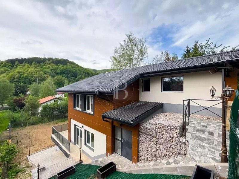 Na prodej  Dům Sofia , Vladaja , 285 m2 | 34208674 - obraz [11]