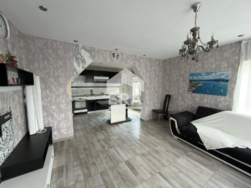 Продава КЪЩА, гр. Суворово, област Варна, снимка 3 - Къщи - 55580438
