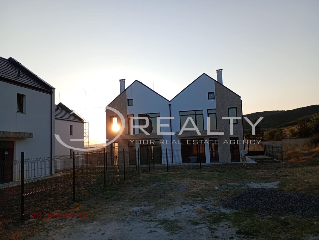 Продава КЪЩА, с. Кошарица, област Бургас, снимка 4 - Къщи - 53976810