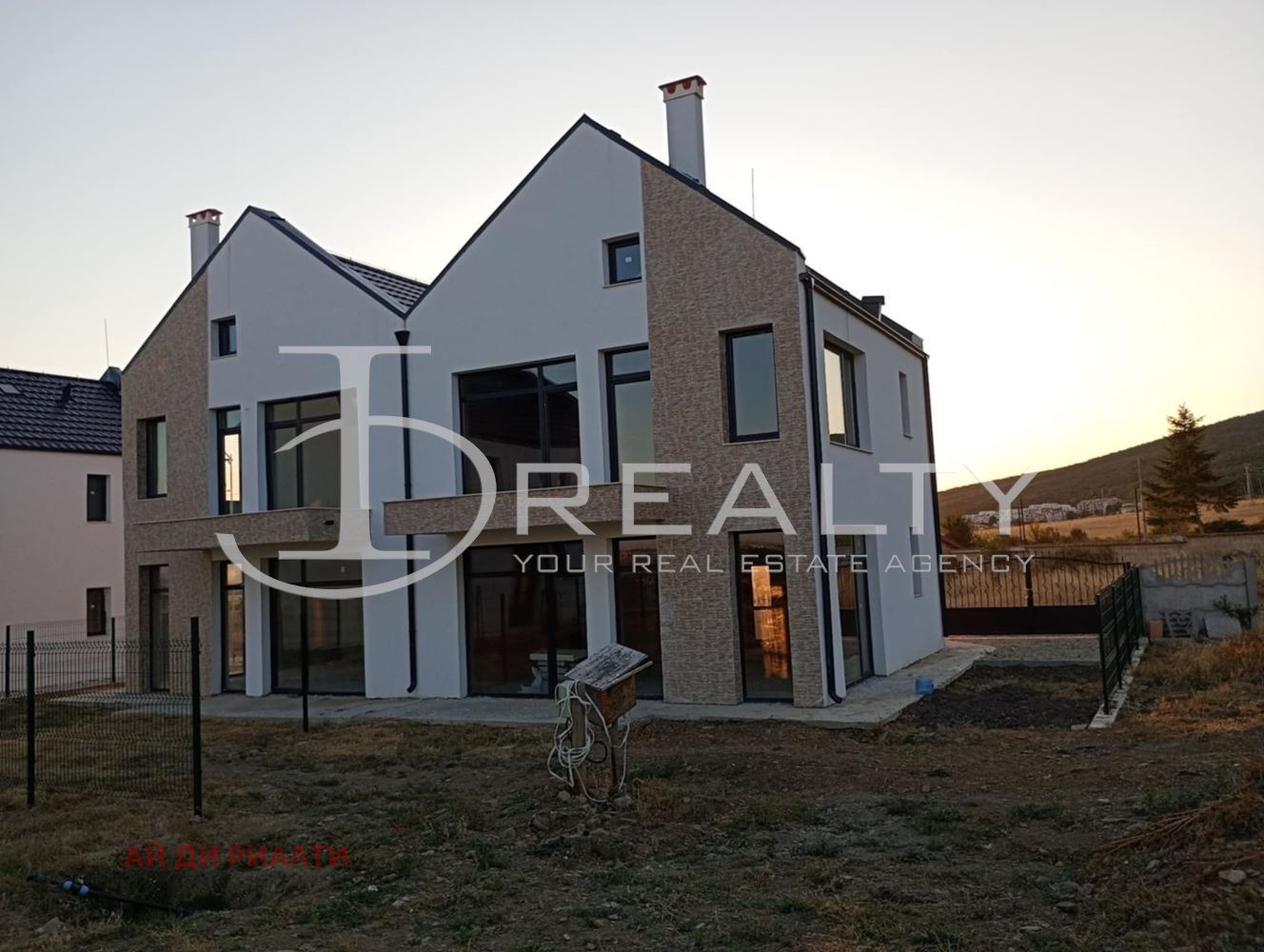 Продава КЪЩА, с. Кошарица, област Бургас