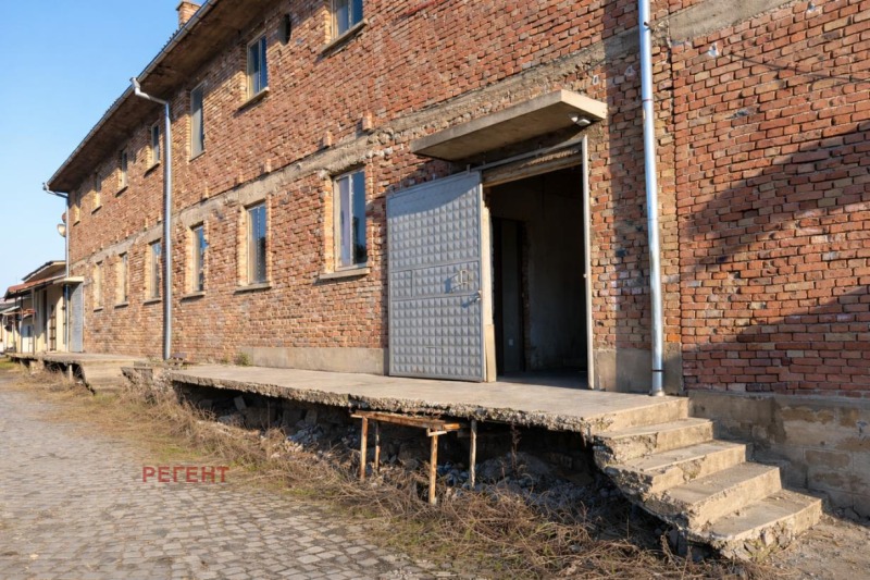 Продава ПРОМ. ПОМЕЩЕНИЕ в област Габрово, гр. Дряново - 870 кв.м / 103 500 € » 202 428.41 лв., РЕГЕНТ