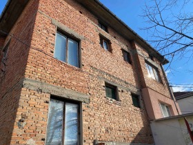 Продажба на имоти в гр. Сопот, област Пловдив — страница 2 - изображение 16 