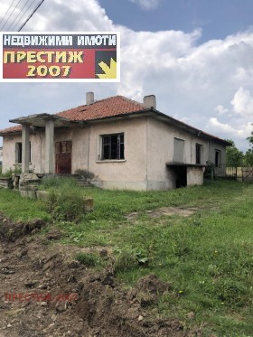 Продажба на имоти в с. Дренци, област Шумен - изображение 1 