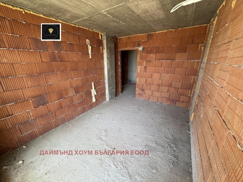 In vendita  1 camera da letto Plovdiv , Iugen , 74 mq | 65502817