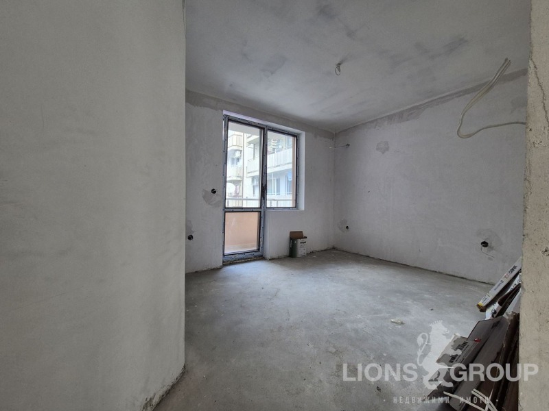 Продава 3-СТАЕН, гр. Варна, Лятно кино Тракия, снимка 6 - Апартаменти - 52493845