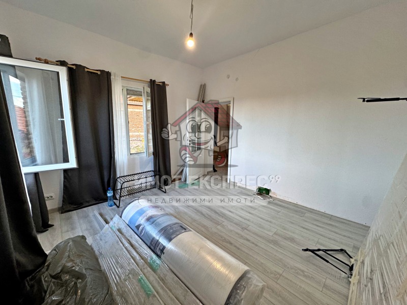 Продава КЪЩА, с. Дълбок извор, област Пловдив, снимка 16 - Къщи - 52527296