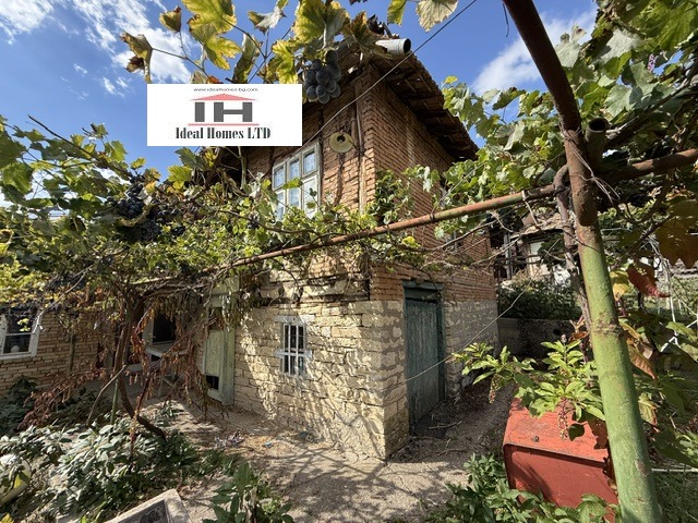Продава КЪЩА, с. Лом Черковна, област Русе