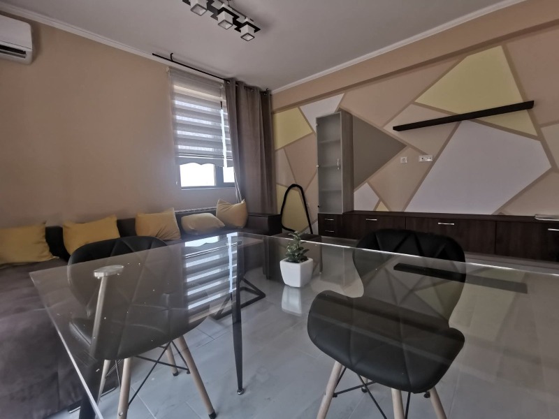 De vânzare  1 dormitor Pleven , Șiroc țentâr , 68 mp | 34848310 - imagine [7]