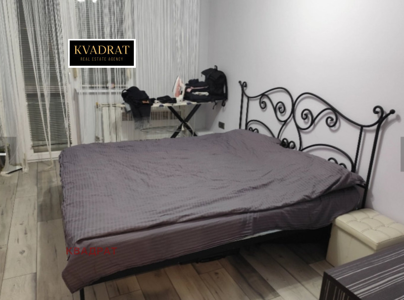 Продава 3-СТАЕН, гр. Добрич, Кралска зона, снимка 7 - Апартаменти - 53341635