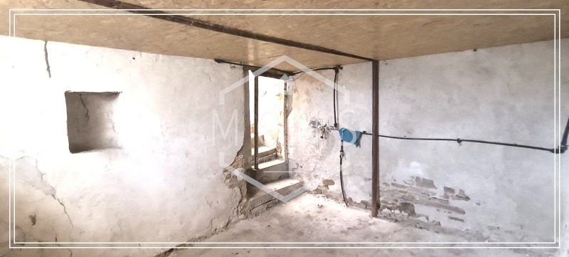 Продава КЪЩА, с. Стефан Стамболово, област Велико Търново, снимка 9 - Къщи - 53040093