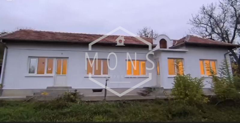 Продава КЪЩА, с. Стефан Стамболово, област Велико Търново