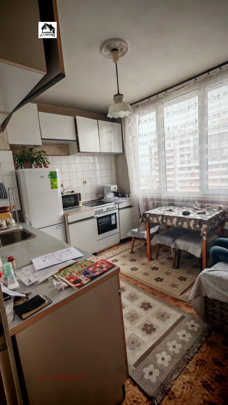 Продава  3-стаен, град София, Люлин 3 •  176 000 EUR • ID 66277882 — holmes.bg - [1] 