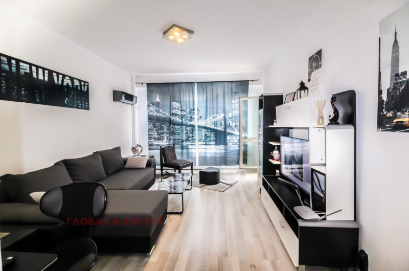 Продава 3-СТАЕН, гр. София, Център, снимка 2 - Апартаменти - 53280987