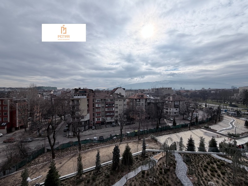 Продава 4-СТАЕН, гр. София, Оборище, снимка 2 - Апартаменти - 53495453