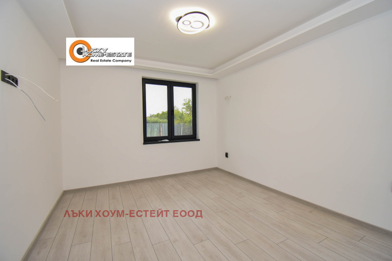 Продава КЪЩА, гр. София, с. Мрамор, снимка 6 - Къщи - 53452065