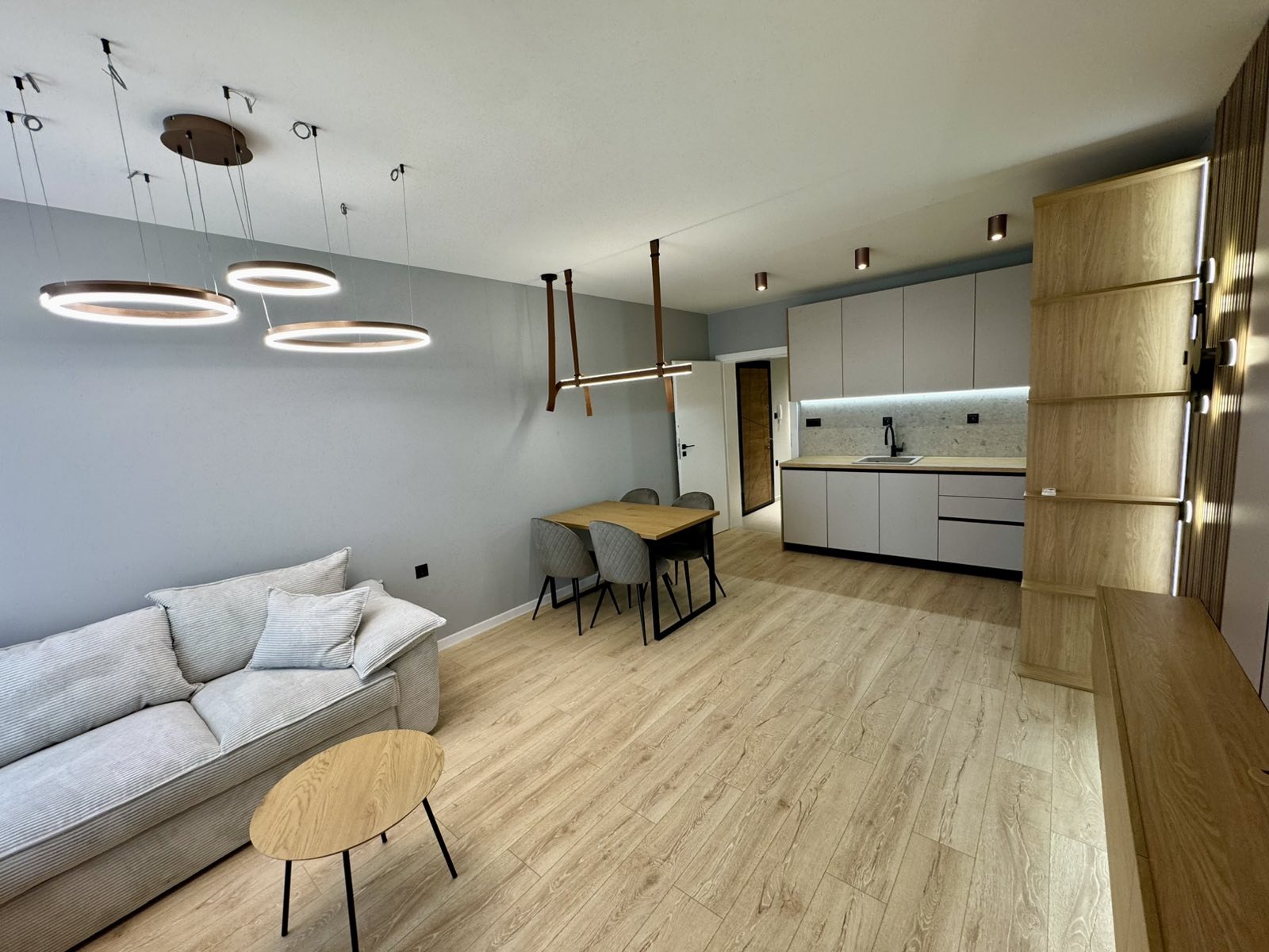 Продава 3-СТАЕН, гр. Пловдив, Кючук Париж, снимка 3 - Апартаменти - 55292525