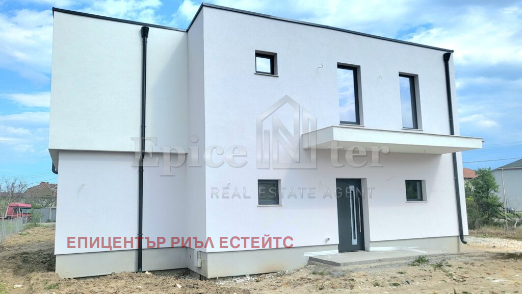 Продава КЪЩА, с. Бенковски, област Пловдив, снимка 2 - Къщи - 55299543