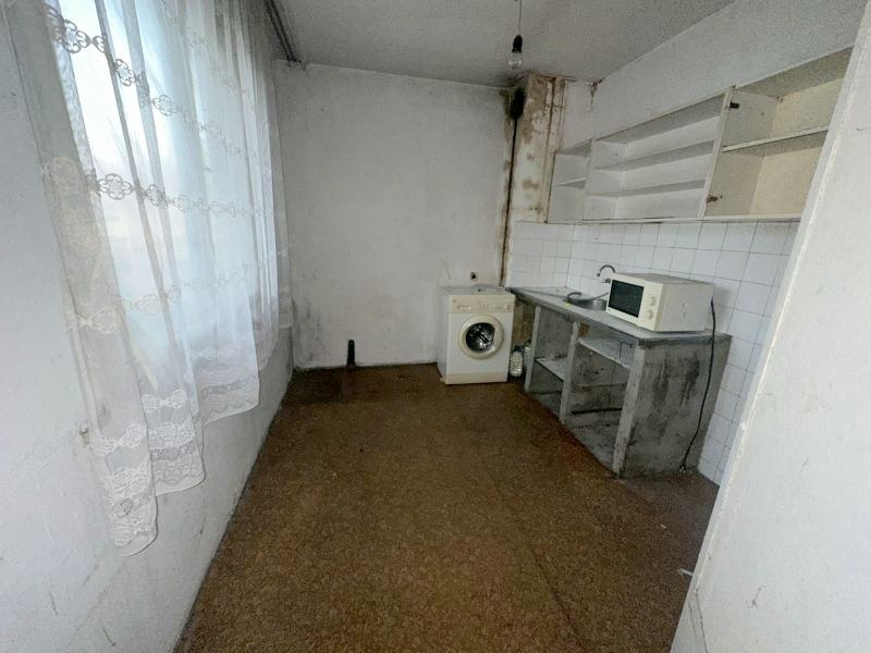 Продава  2-стаен град Шумен , Тракия , 63 кв.м | 43172446 - изображение [3]