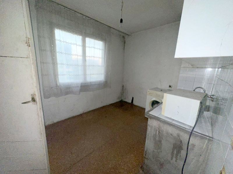 Продава  2-стаен град Шумен , Тракия , 63 кв.м | 43172446 - изображение [4]