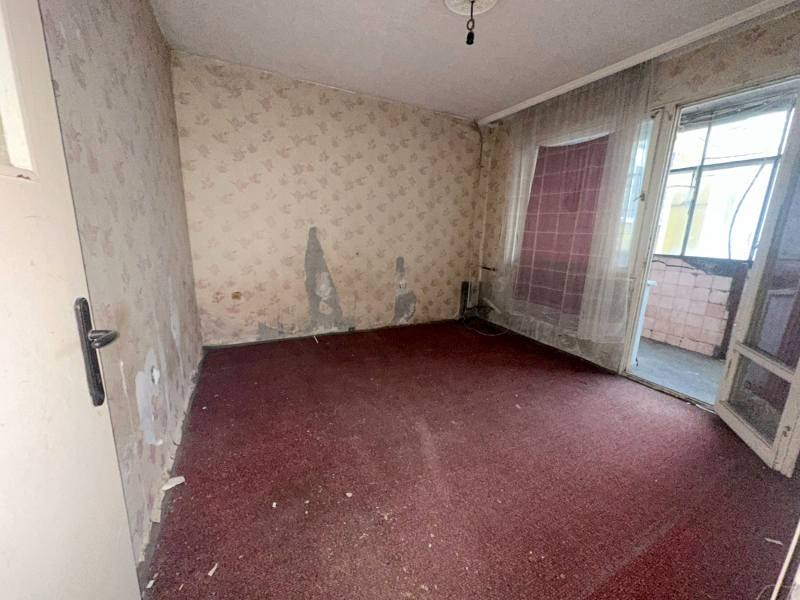 Продава  2-стаен град Шумен , Тракия , 63 кв.м | 43172446