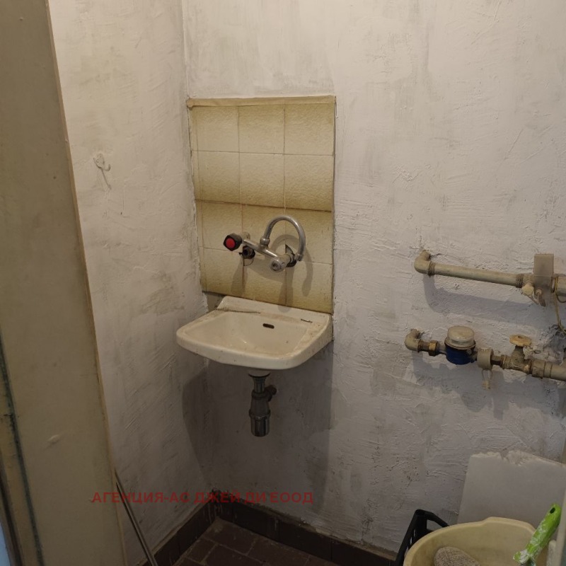 En venta  2 dormitorios Sofia , Lyulin 3 , 88 metros cuadrados | 89975609 - imagen [13]