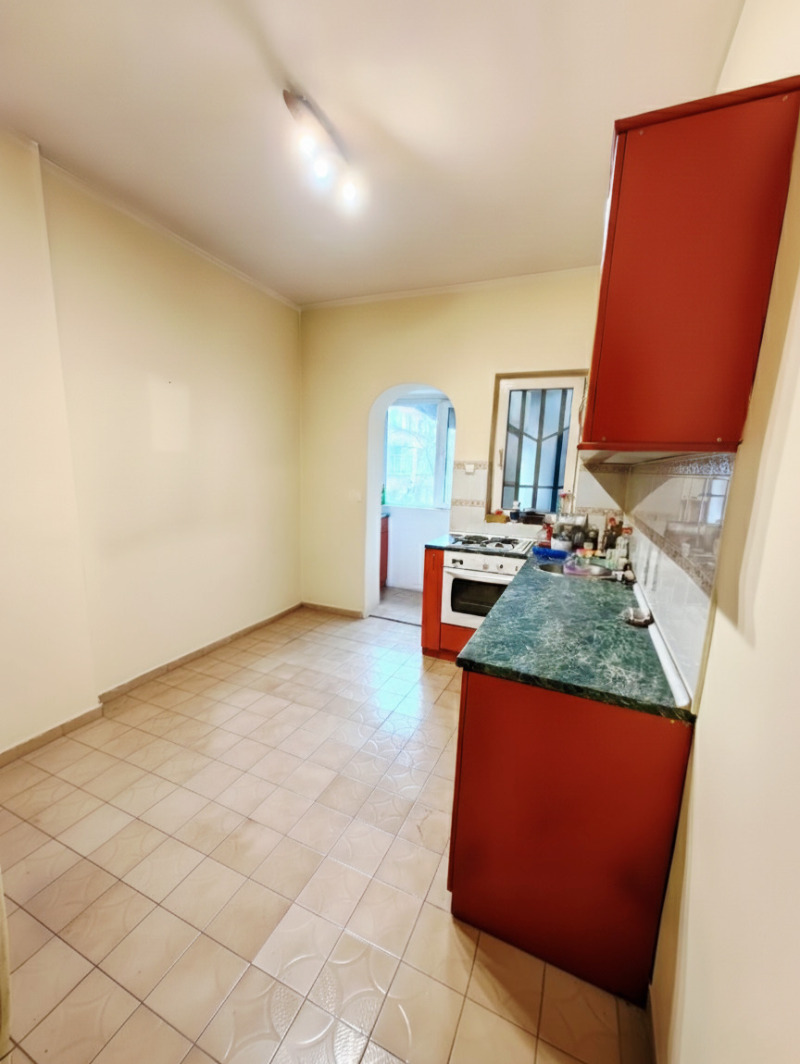 Продава МНОГОСТАЕН, гр. София, Център, снимка 5 - Апартаменти - 53522188