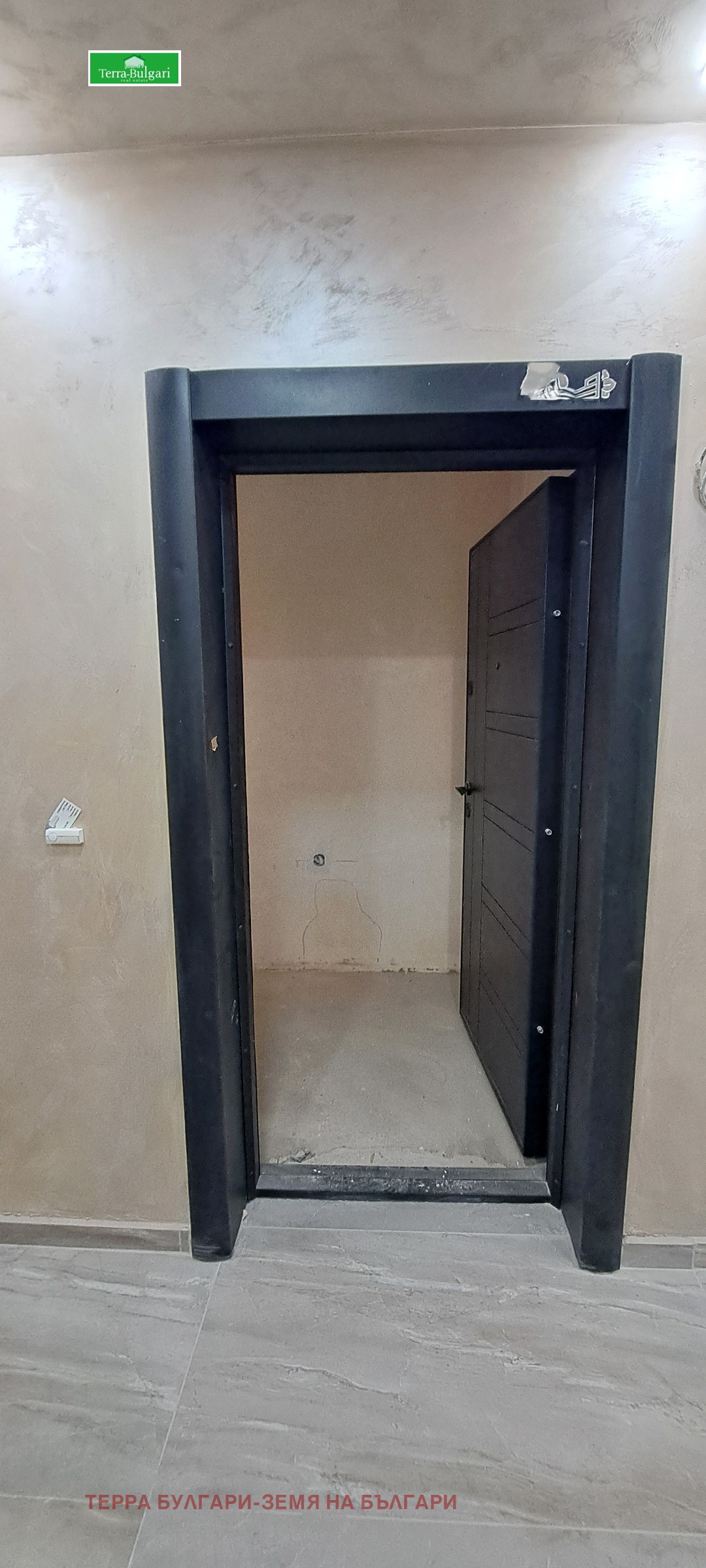 Продава 2-СТАЕН, гр. Перник, Изток, снимка 3 - Апартаменти - 56571229