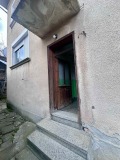 Продава ЕТАЖ ОТ КЪЩА, гр. Троян, област Ловеч, снимка 2