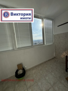 Studio Centar, Veliko Tarnovo 8