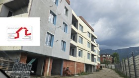 На продаж 2 спальні