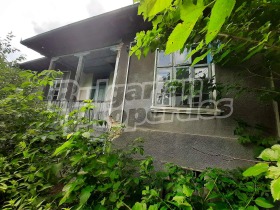 Продажба на имоти в с. Янтра, област Велико Търново - изображение 2 