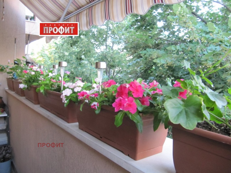 Myytävänä  2 makuuhuonetta Plovdiv , Ostromila , 115 neliömetriä | 67458355 - kuva [15]