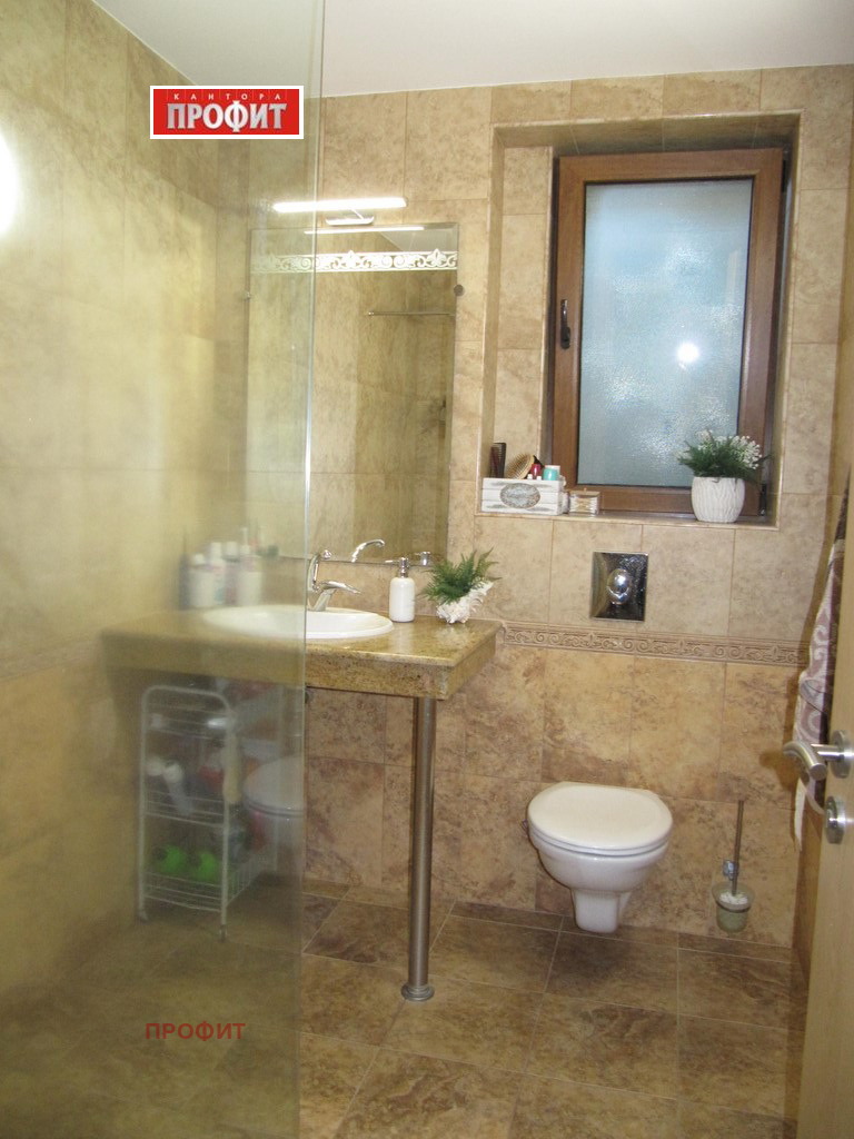Myytävänä  2 makuuhuonetta Plovdiv , Ostromila , 115 neliömetriä | 67458355 - kuva [11]