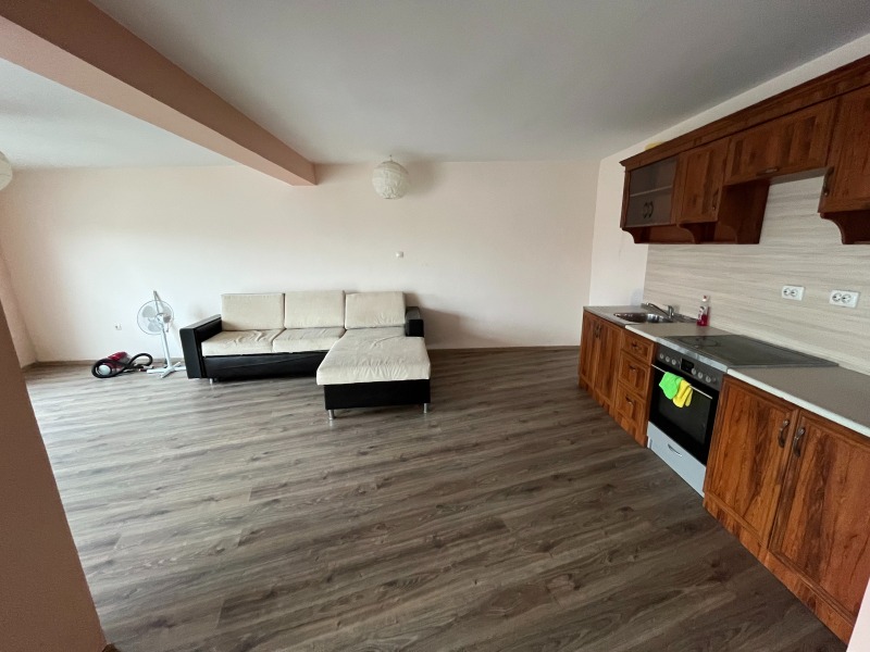 Продава 3-СТАЕН, гр. Казанлък, област Стара Загора, снимка 2 - Апартаменти - 52061106